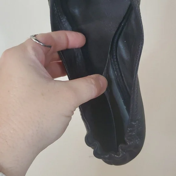 Tory Burch Black Leather Ballet Flats Size 8 Minimalist Preppy Office Attire - Picture 15 of 16